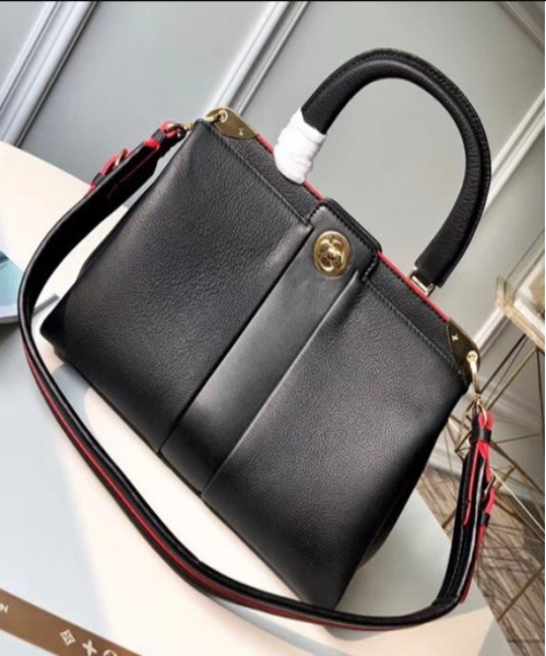Louis Vuitton Astrid Veau Nuage Leather Noir