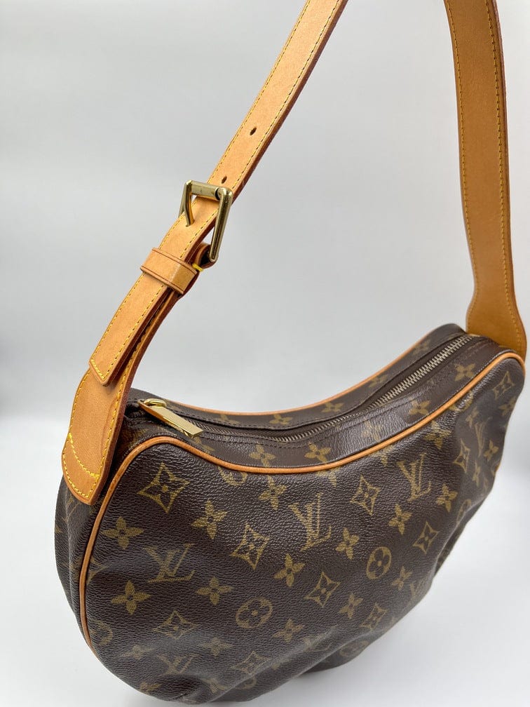 Louis Vuitton Croissant MM