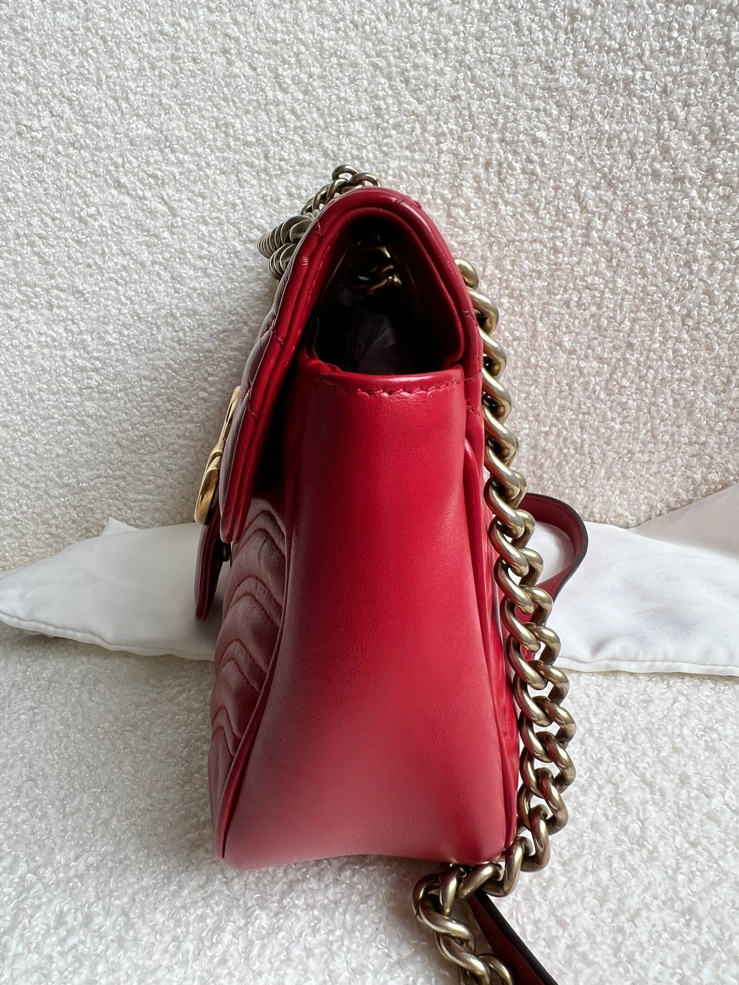 Gucci GG Hibiscus Red Marmont Small Shoulder Bag (RRP £2,070)