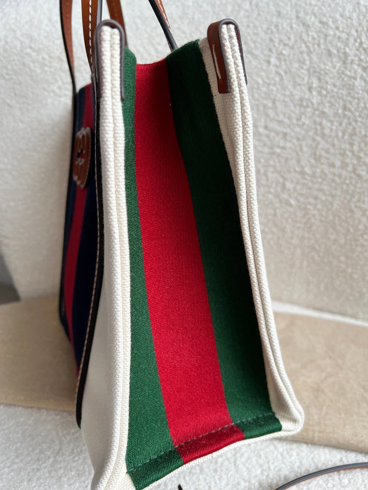 Gucci Small Interlocking GG Tote Bag (£1220)