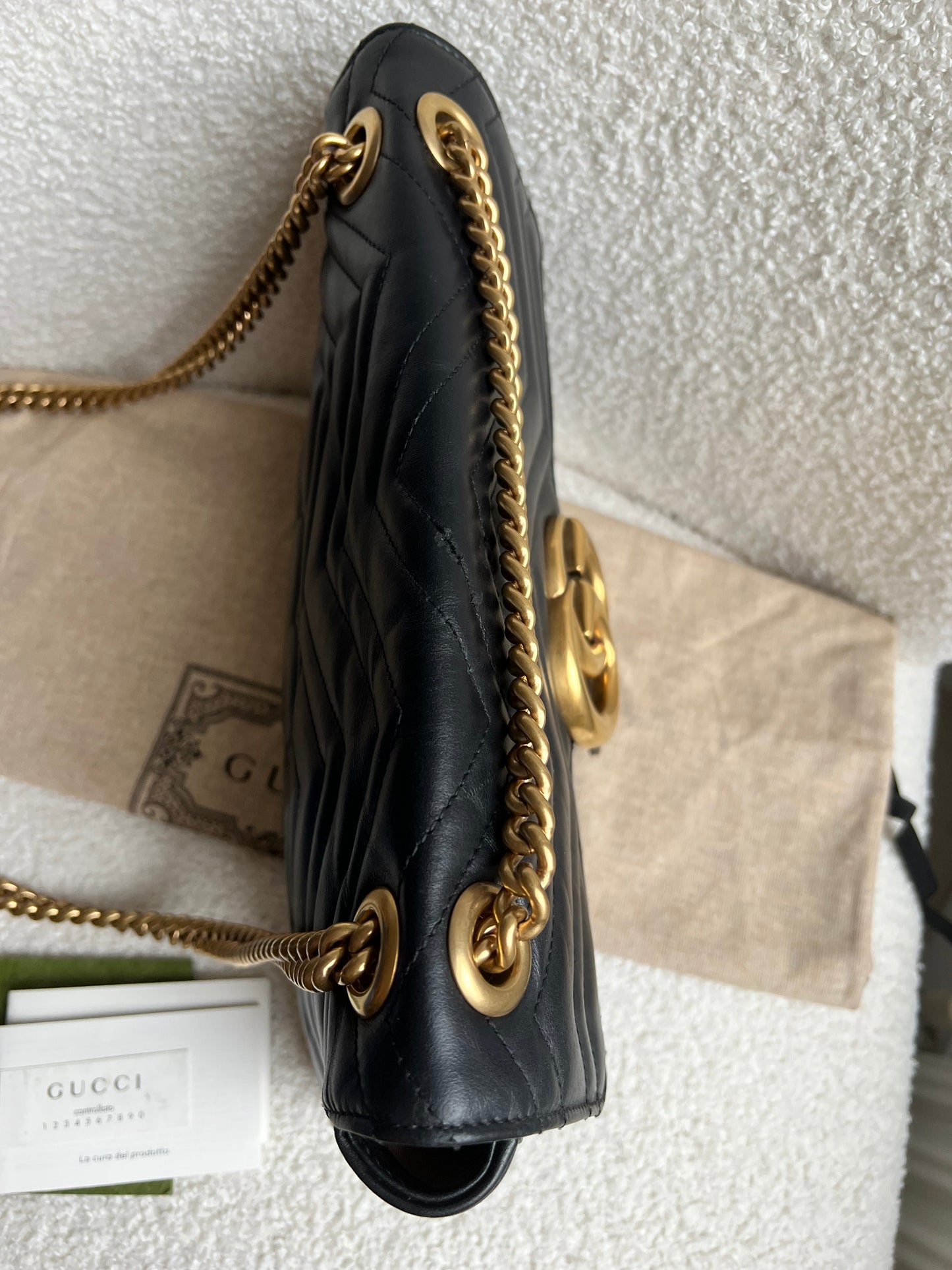 Gucci GG Black Marmont Medium Shoulder Bag (RRP £2,340)