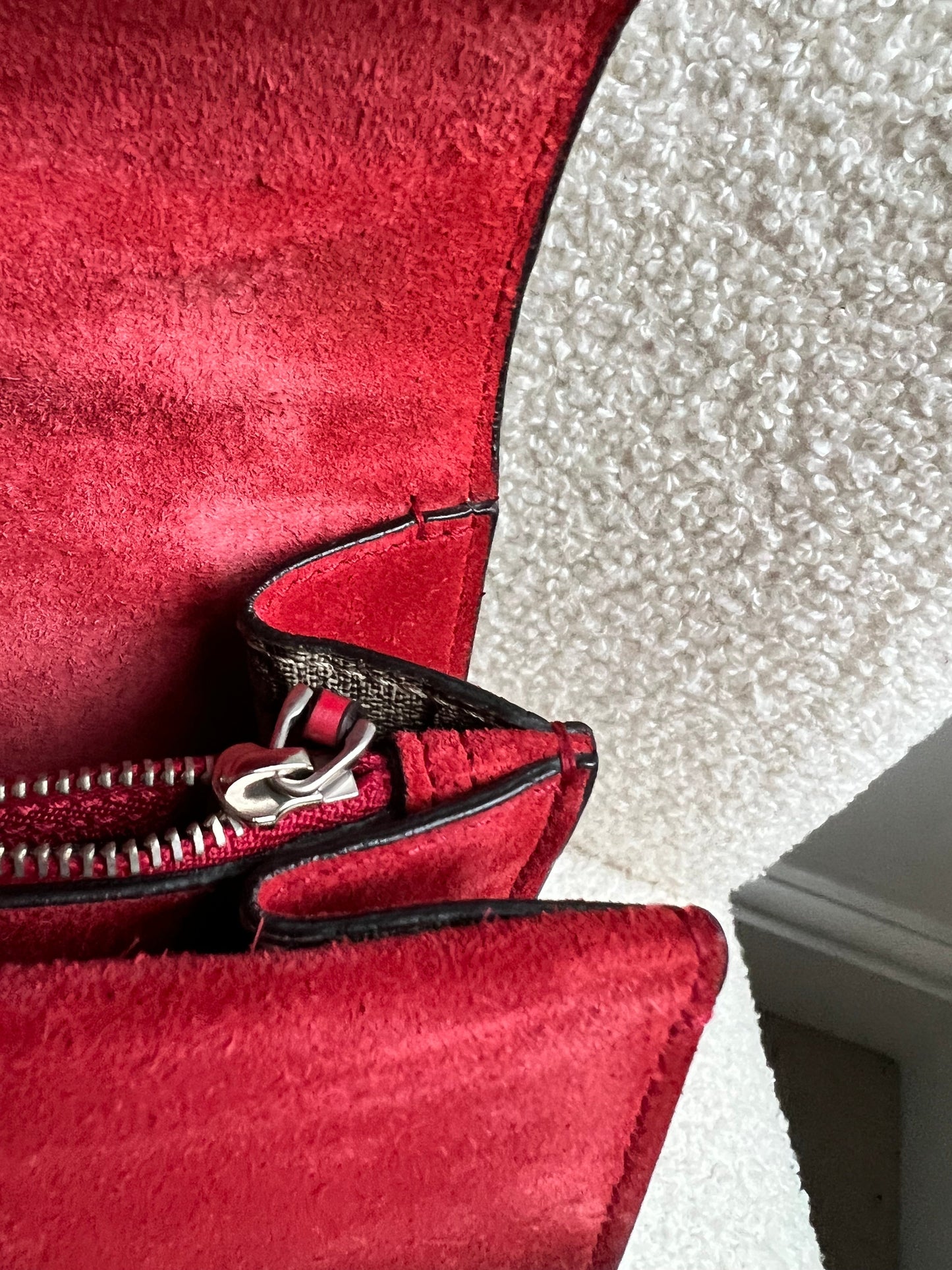 Gucci Dionysus GG Supreme Small Shoulder Bag (RRP £2,220)