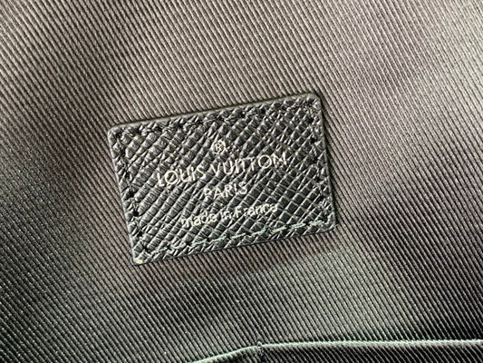 Alice Bags- Louis Vuittons  - 16215