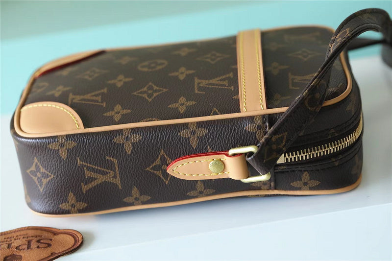 Alice bags - Louis Vuittons  - 9902