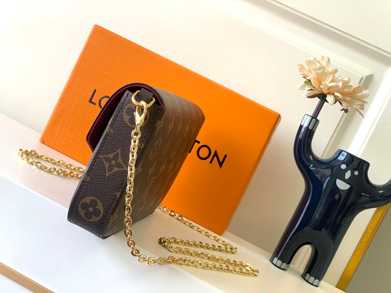 Alice Bags- Louis Vuittons  - 16246