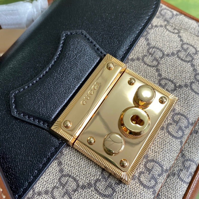 Gucci   Luxury Bags  1006