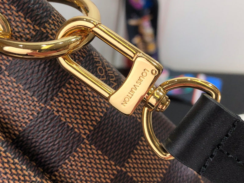 Alice  Bags- Louis Vuittons  - 15926