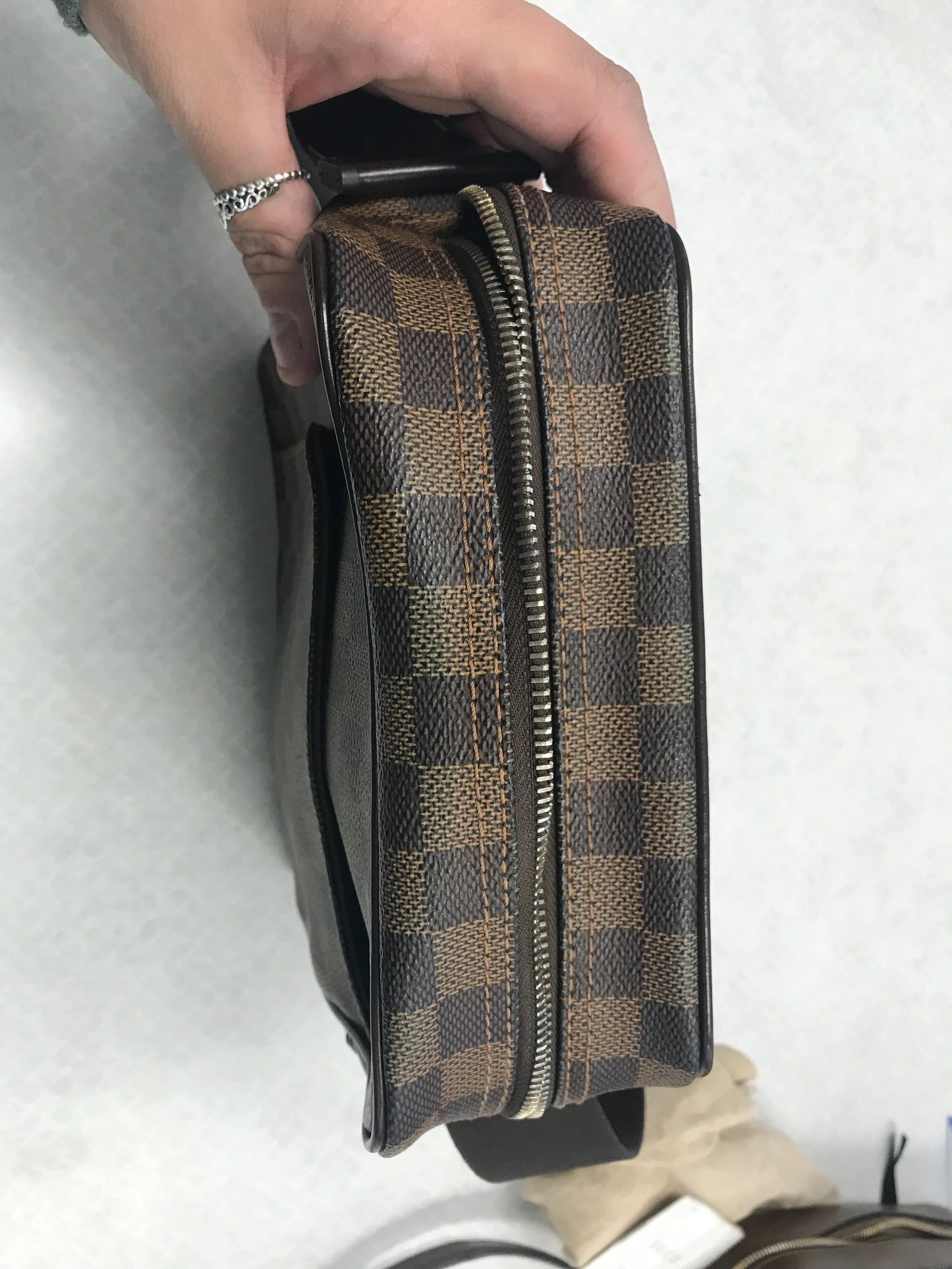 Crossbody Luxury Designer By Louis Vuitton  Size: Small
