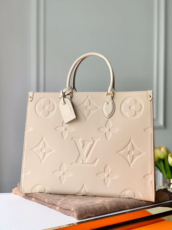 Alice Bags - Louis Vuittons  - 15514