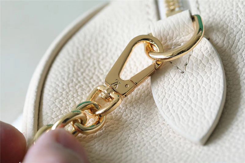 Alice bags - Louis Vuittons  - 6611