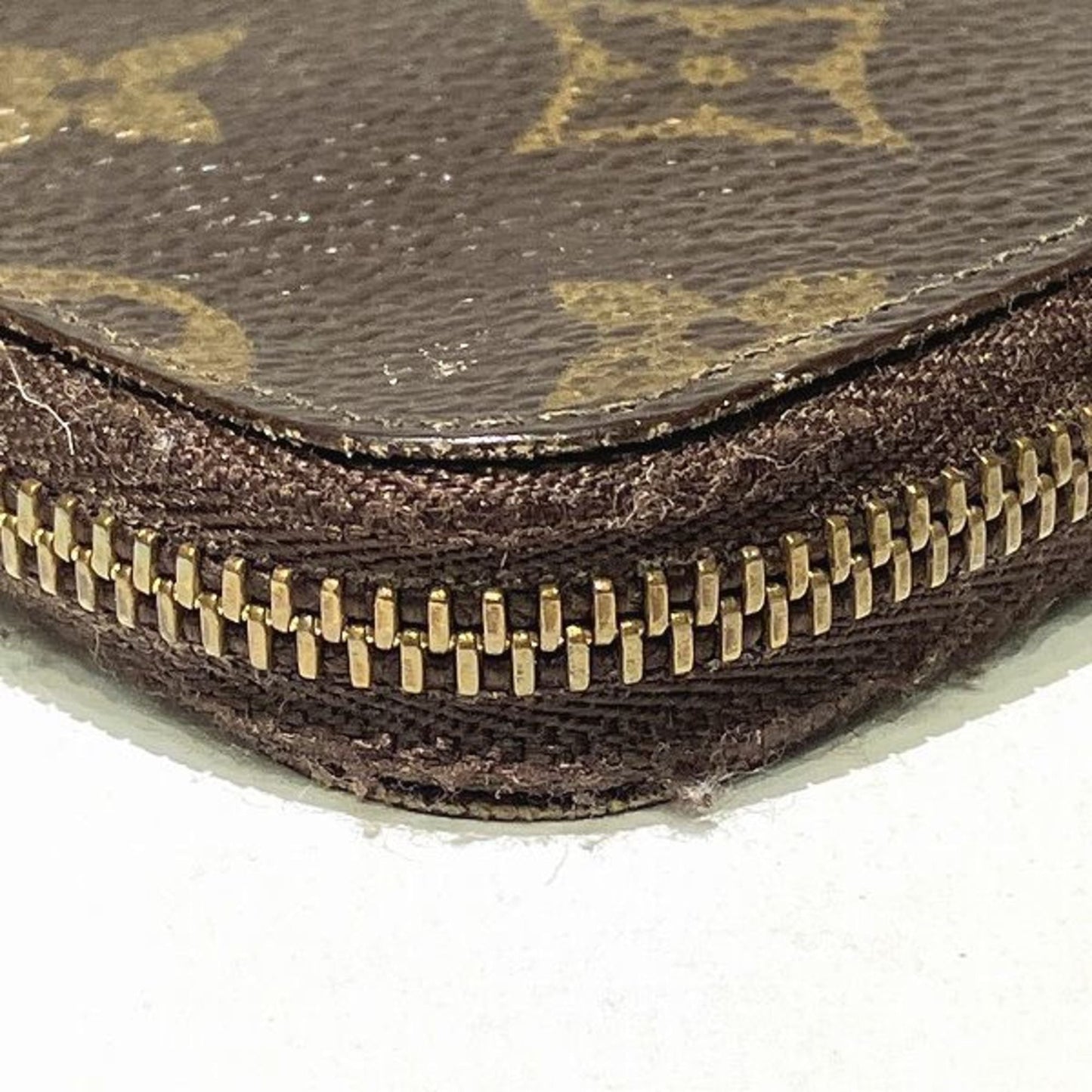 Louis Vuitton  Keycase