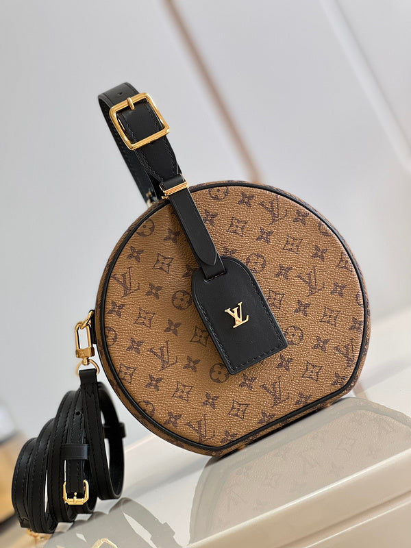 Alice Bags- Louis Vuittons  - 16126