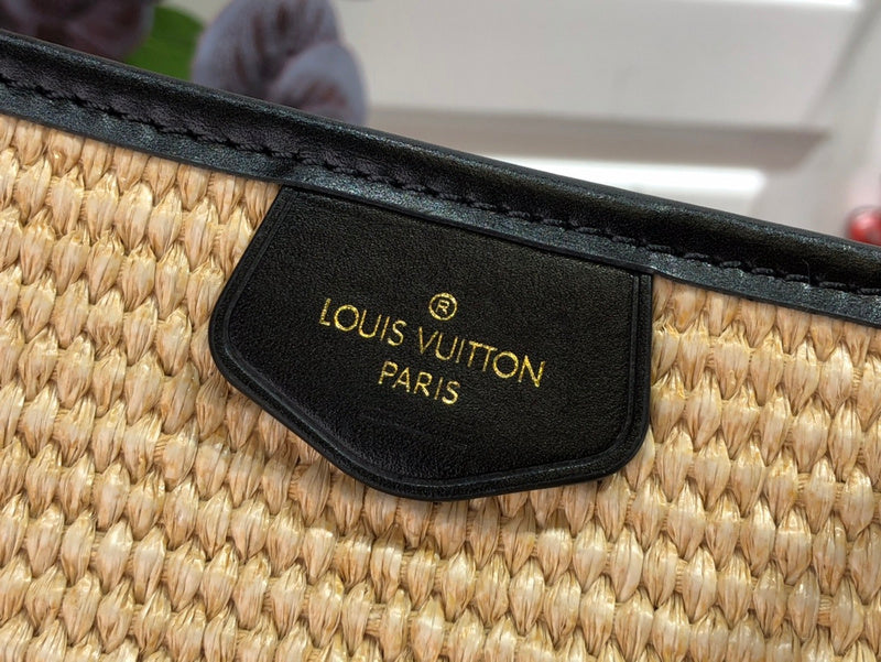 Alice Bags- Louis Vuittons  - 16729