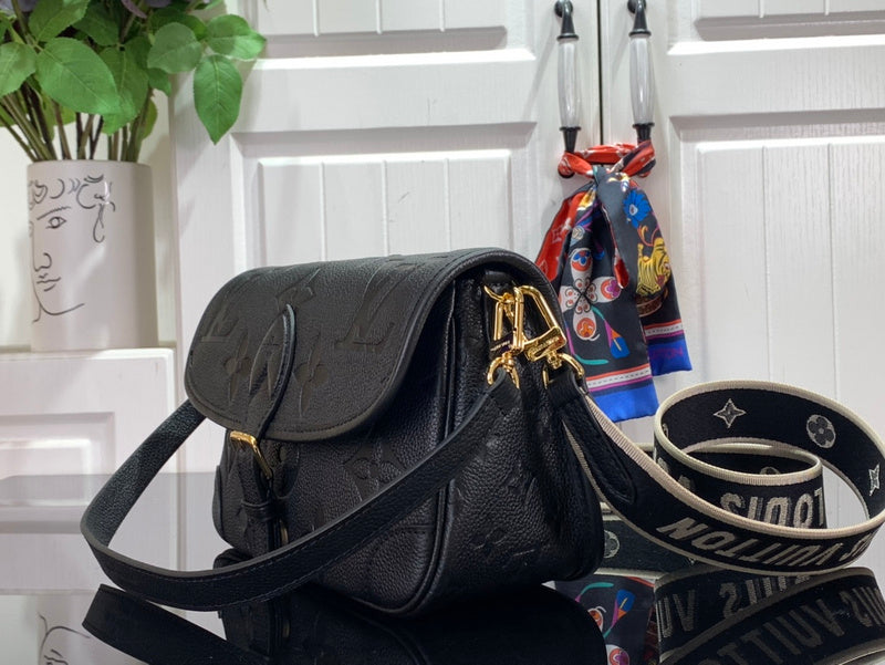 Alice bags - Louis Vuittons  - 15660