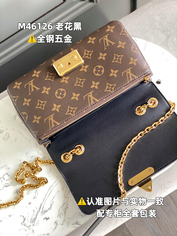 Alice Bags- Louis Vuittons  - 15951