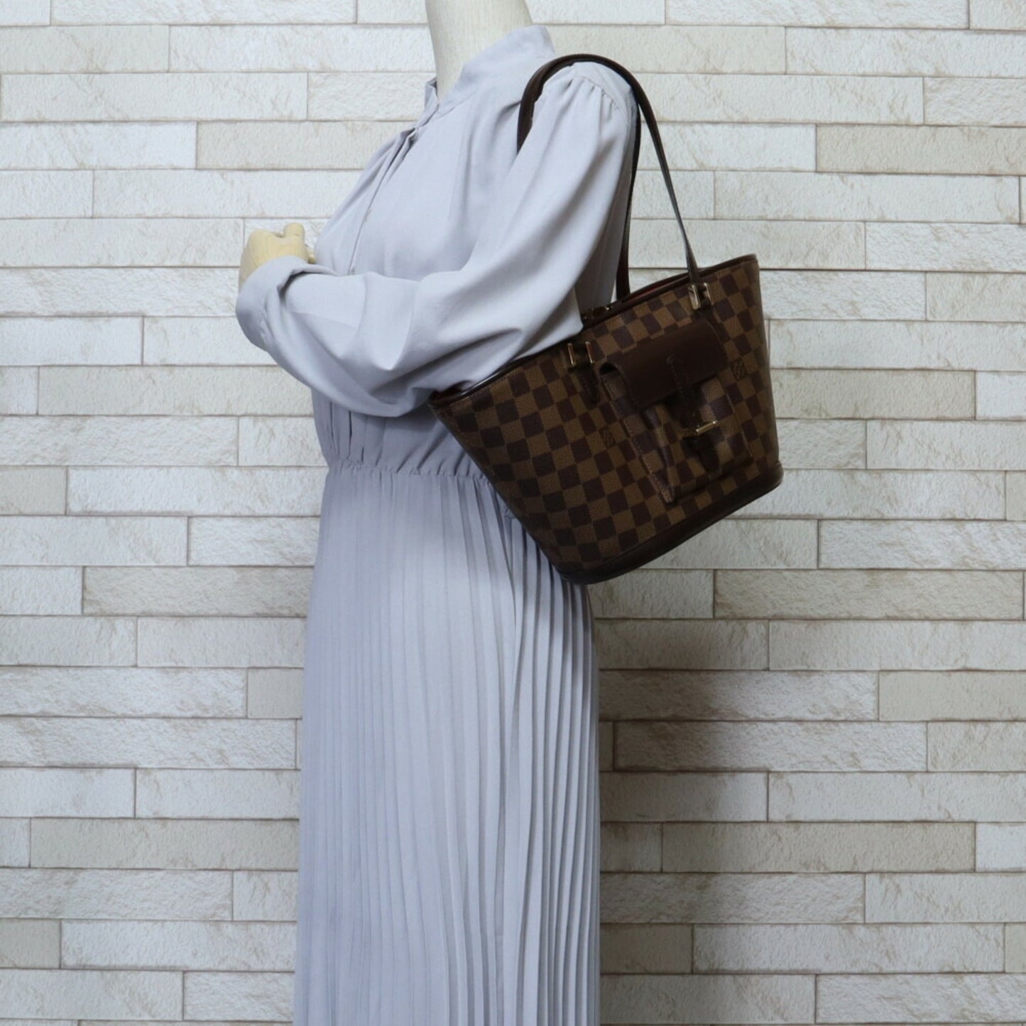 Louis Vuitton  Damier Canvas Shoulder Bag