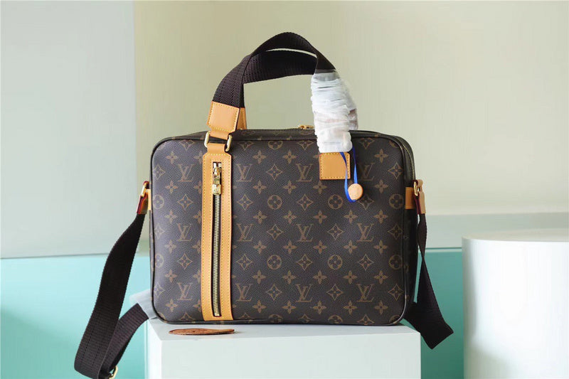 Alice bags - Louis Vuittons  - 9800