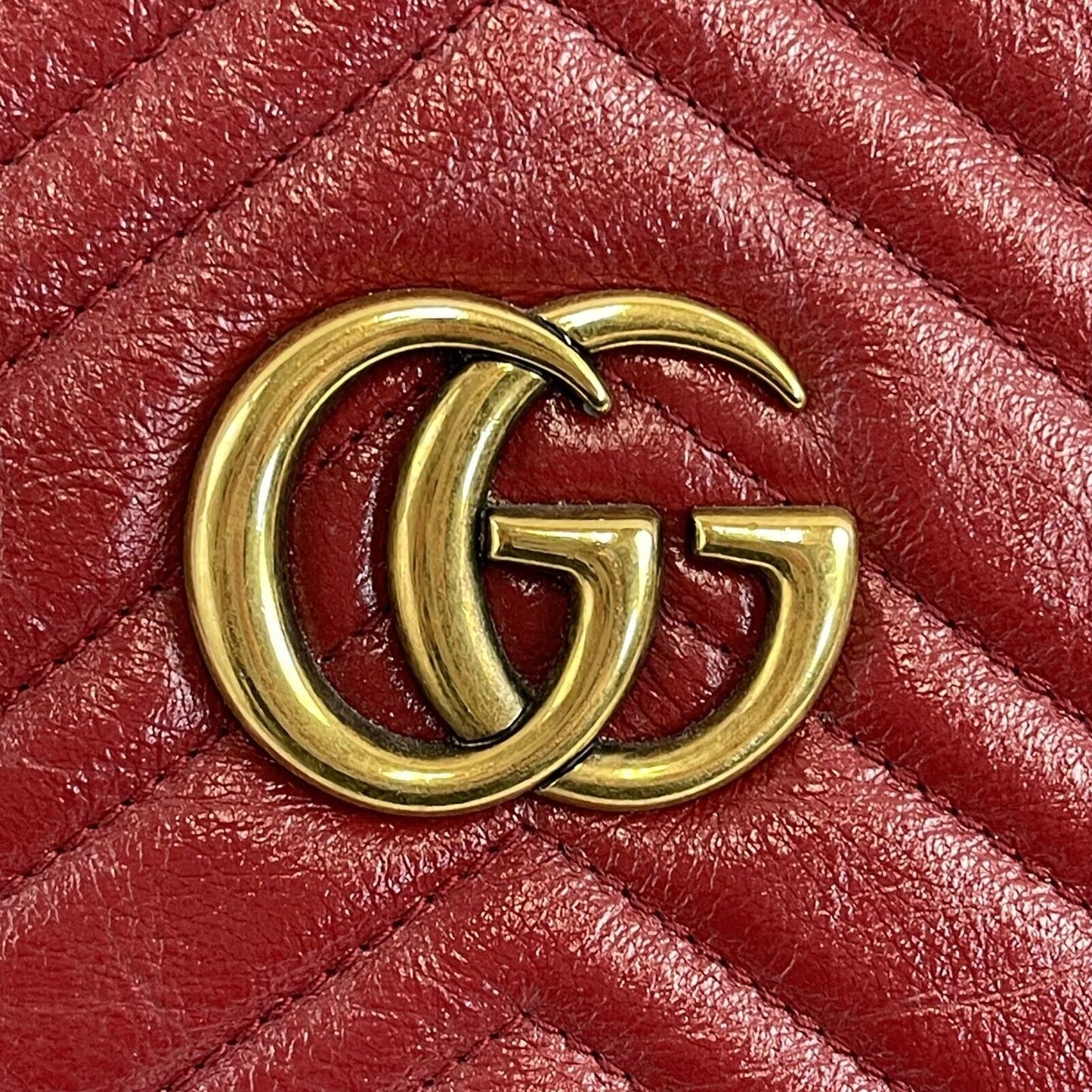 GUCCI Azalea Matelasse GG Marmont Tote Medium