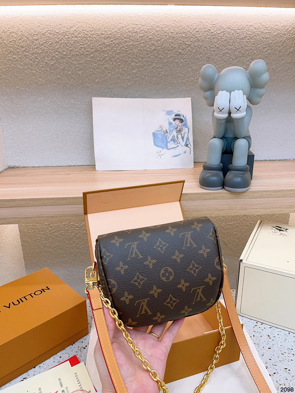 Alice bags - Louis Vuittons  - 15100