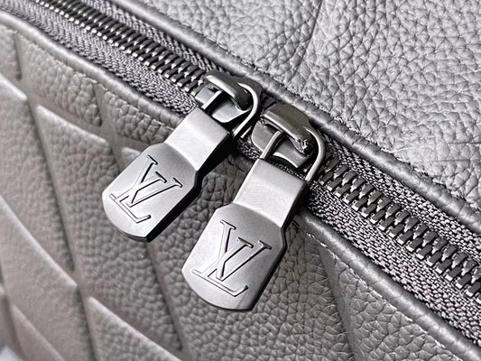 Alice  Bags- Louis Vuittons  - 15910