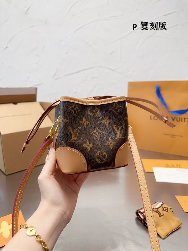 Alice bags - Louis Vuittons  - 14945