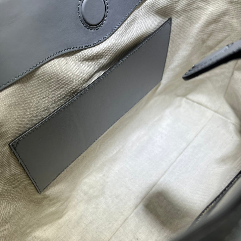 Gucci  Luxury -  Bags - 557