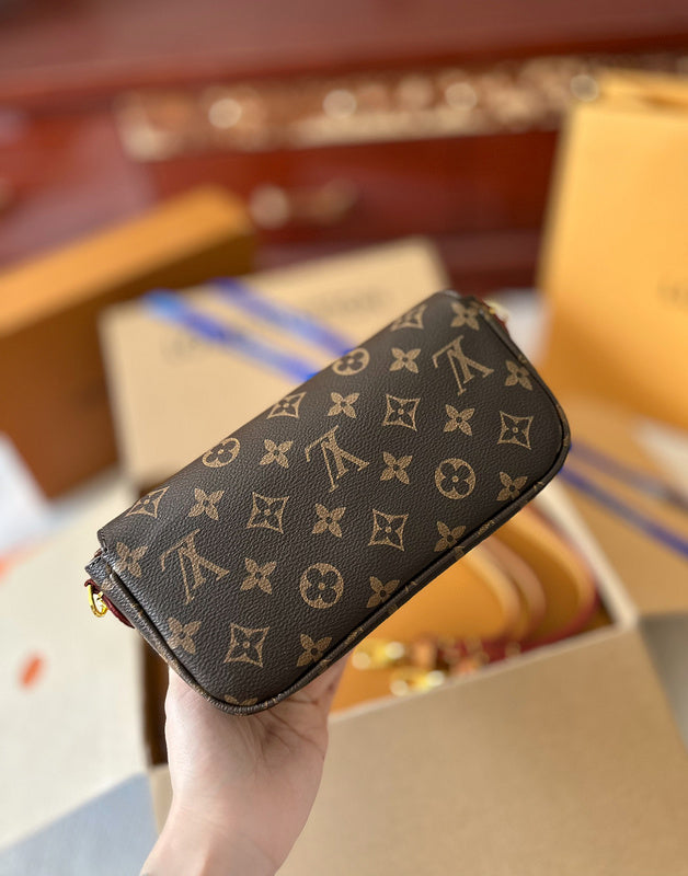 Alice bags - Louis Vuittons  - 14851