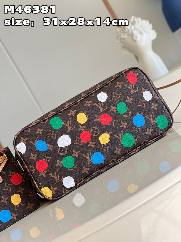 Alice Bags- Louis Vuittons  - 15978