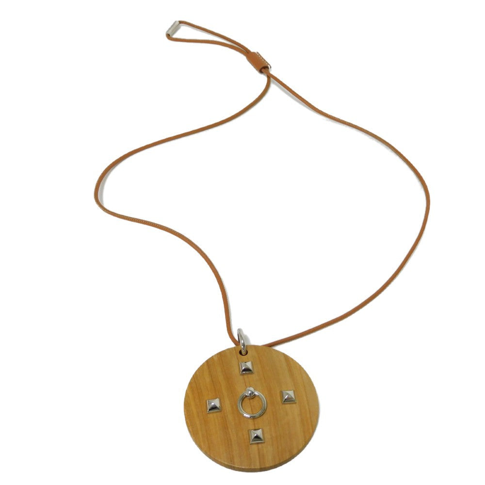 HERMES Necklace Vaux Swift, Wood natural Studs Medall Pendant