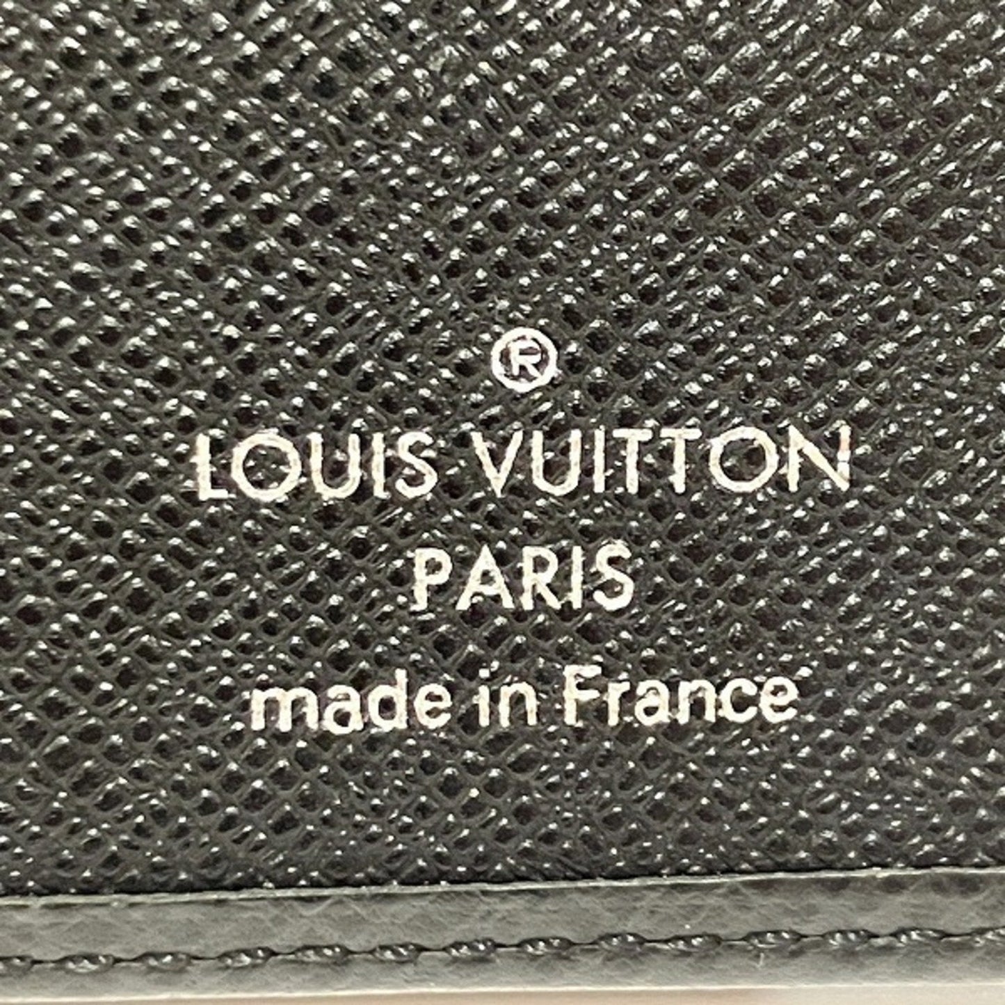 LOUIS VUITTON Brazza Wallet
