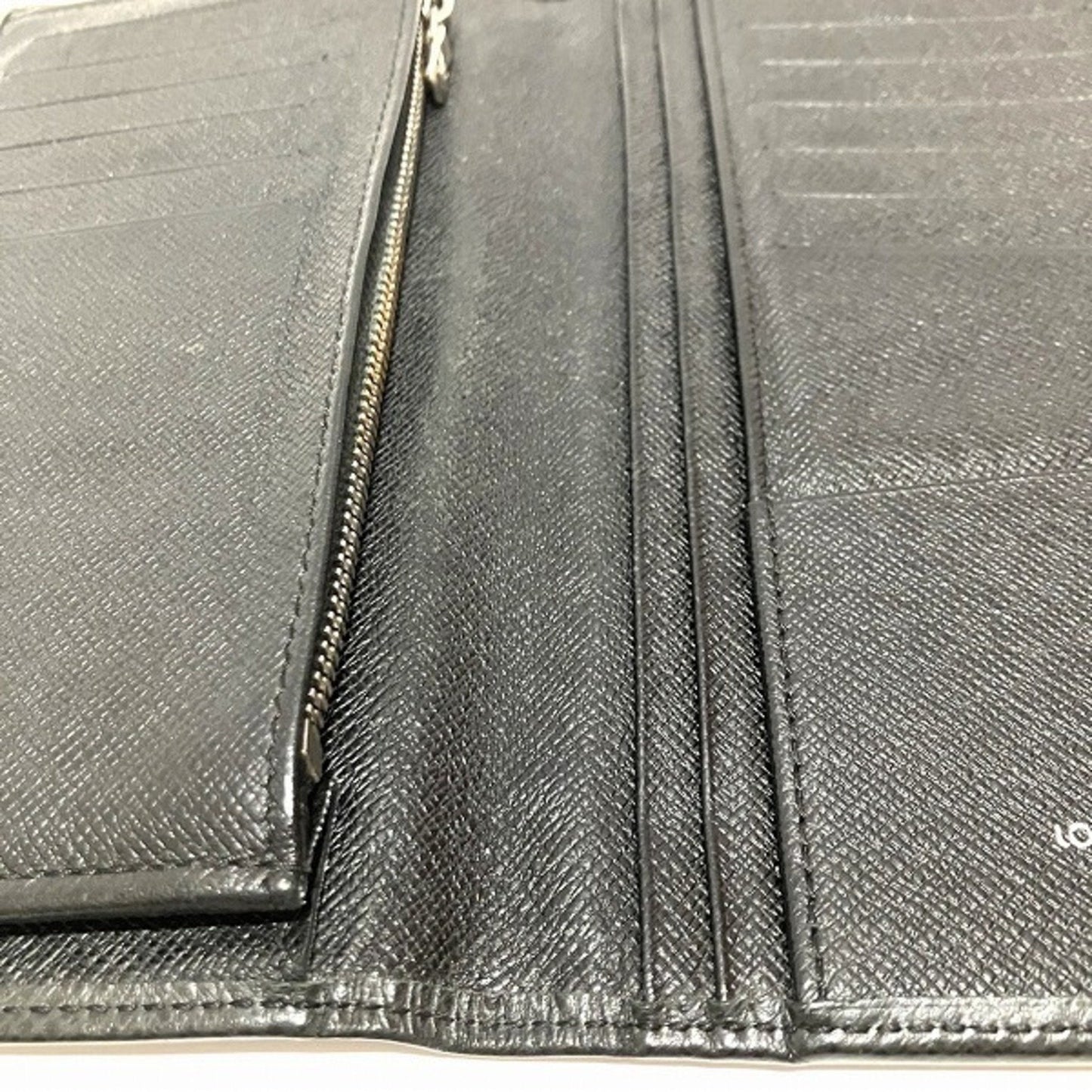 LOUIS VUITTON Brazza Wallet