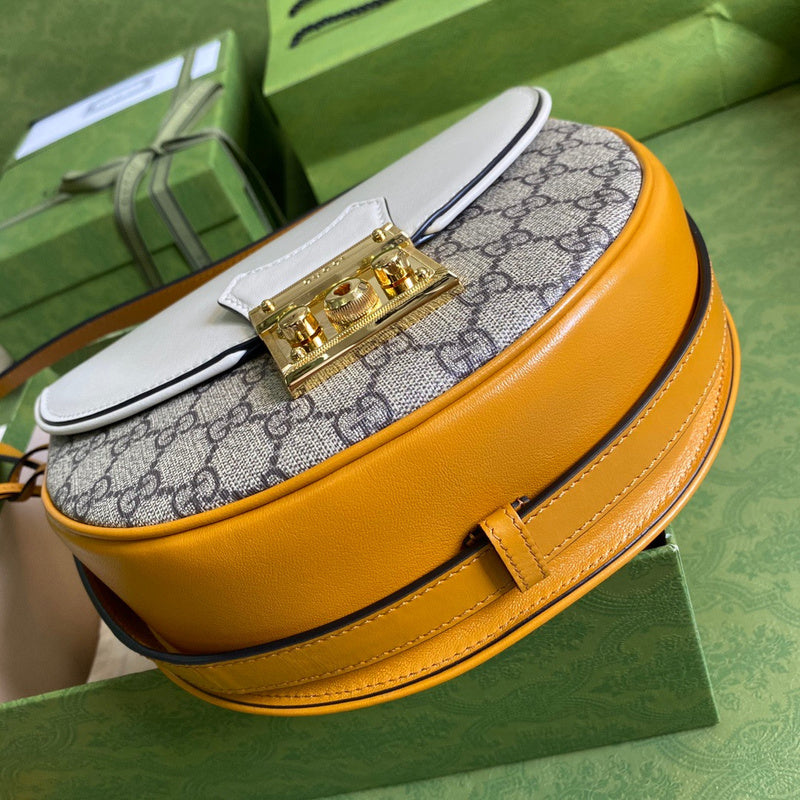 Gucci   Luxury Bags  1026