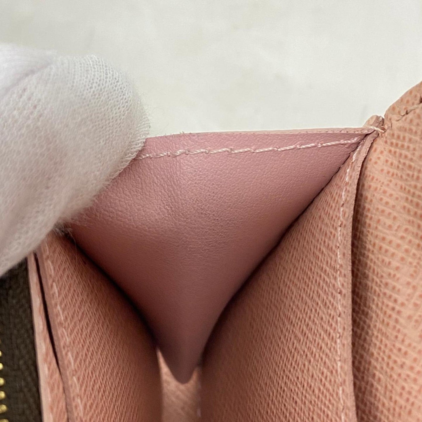 LOUIS VUITTON Caissa Wallet