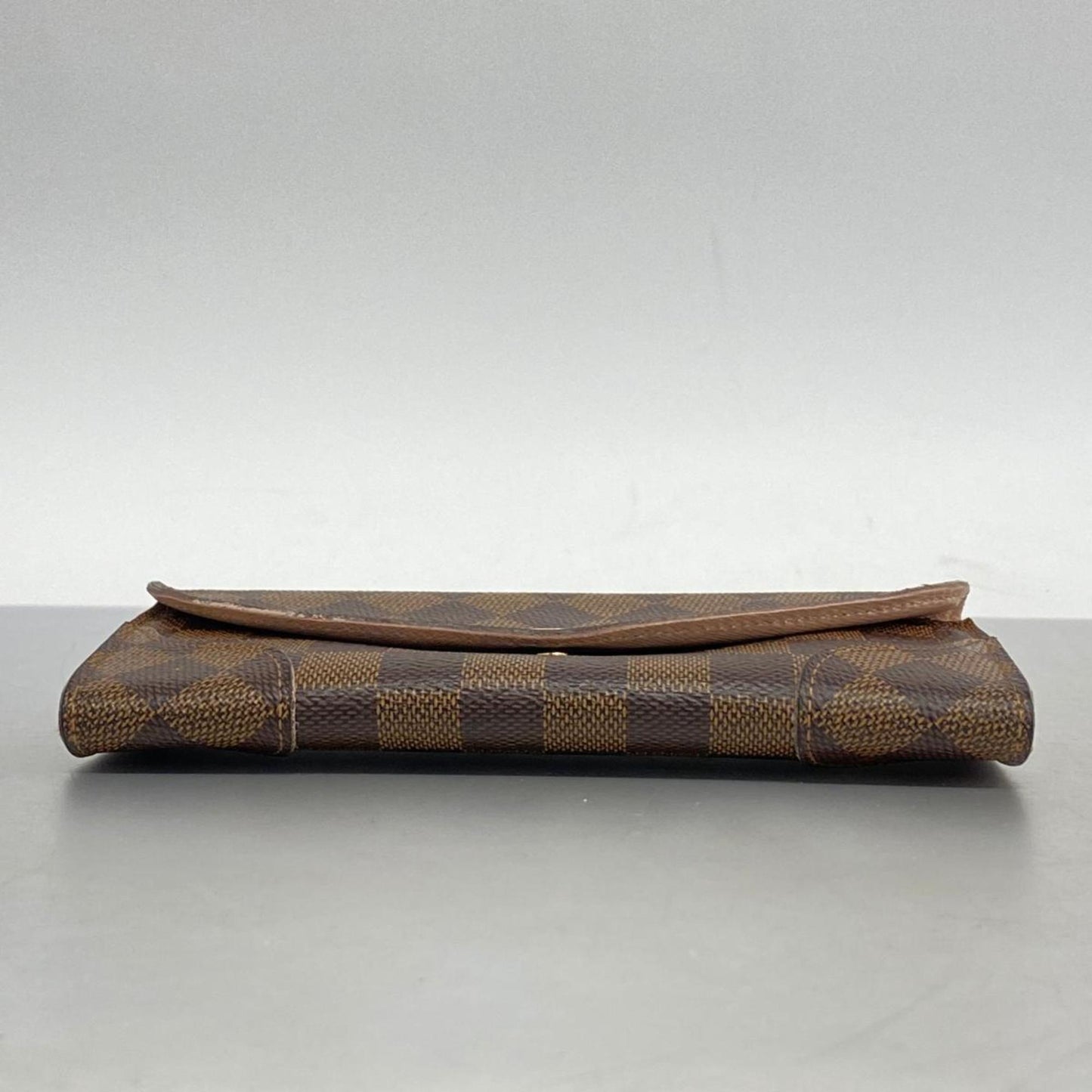 LOUIS VUITTON Caissa Wallet