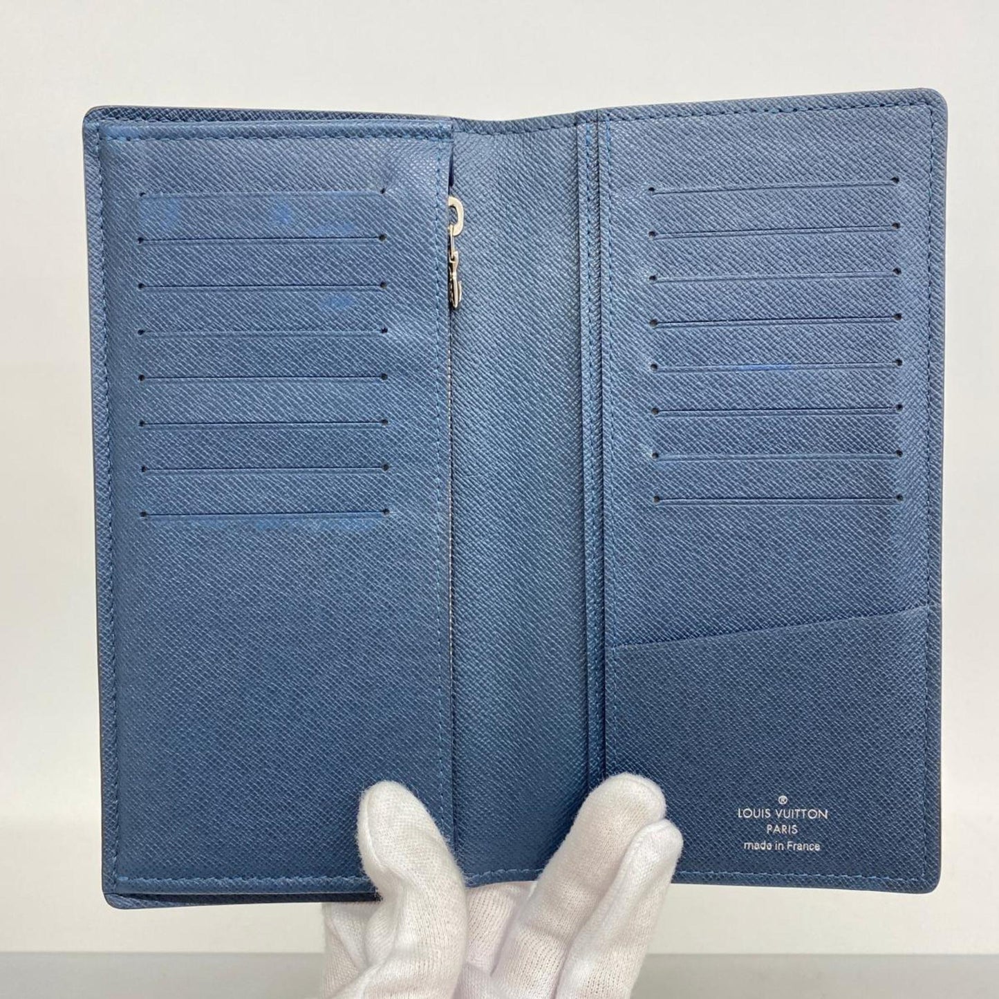 LOUIS VUITTON Brazza Wallet