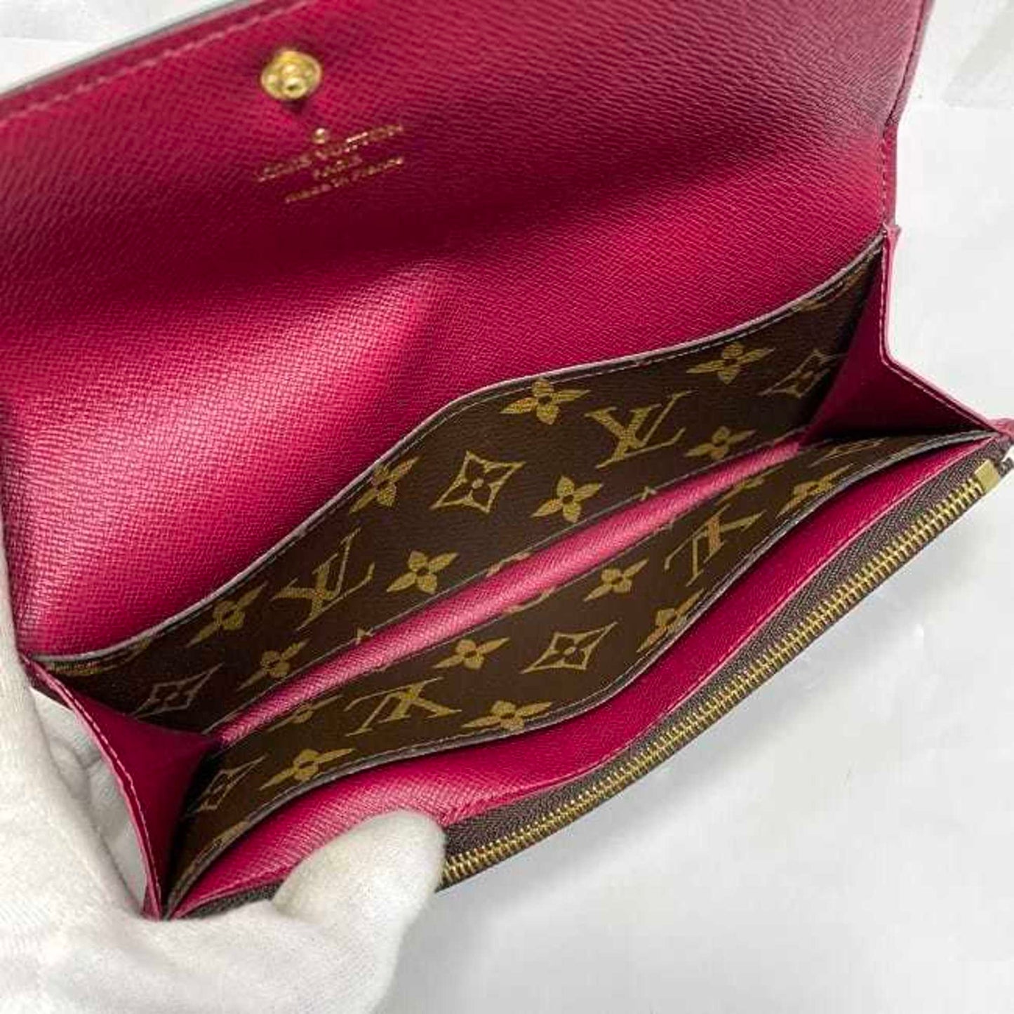 LOUIS VUITTON Emilie Wallet