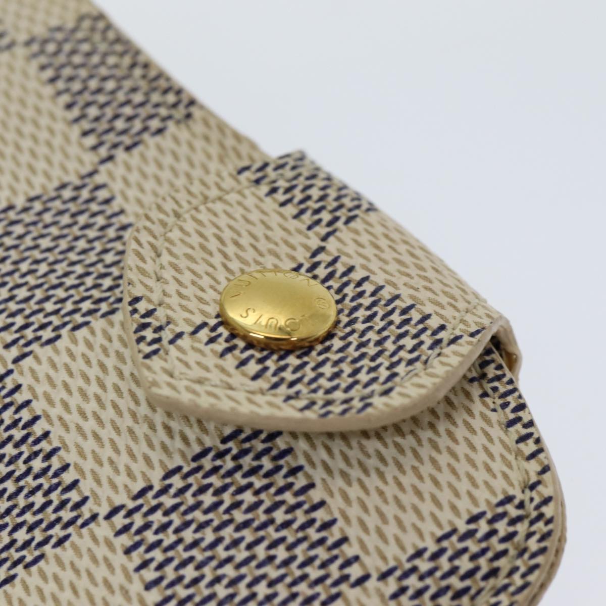 LOUIS VUITTON Etui à lunettes Jewelleryset