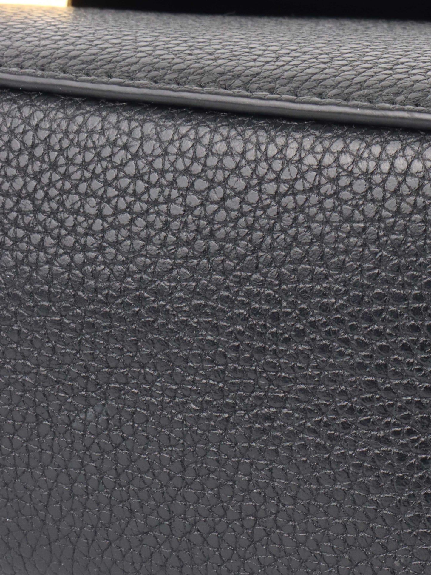 Gucci Zumi Black Shoulder Bag.