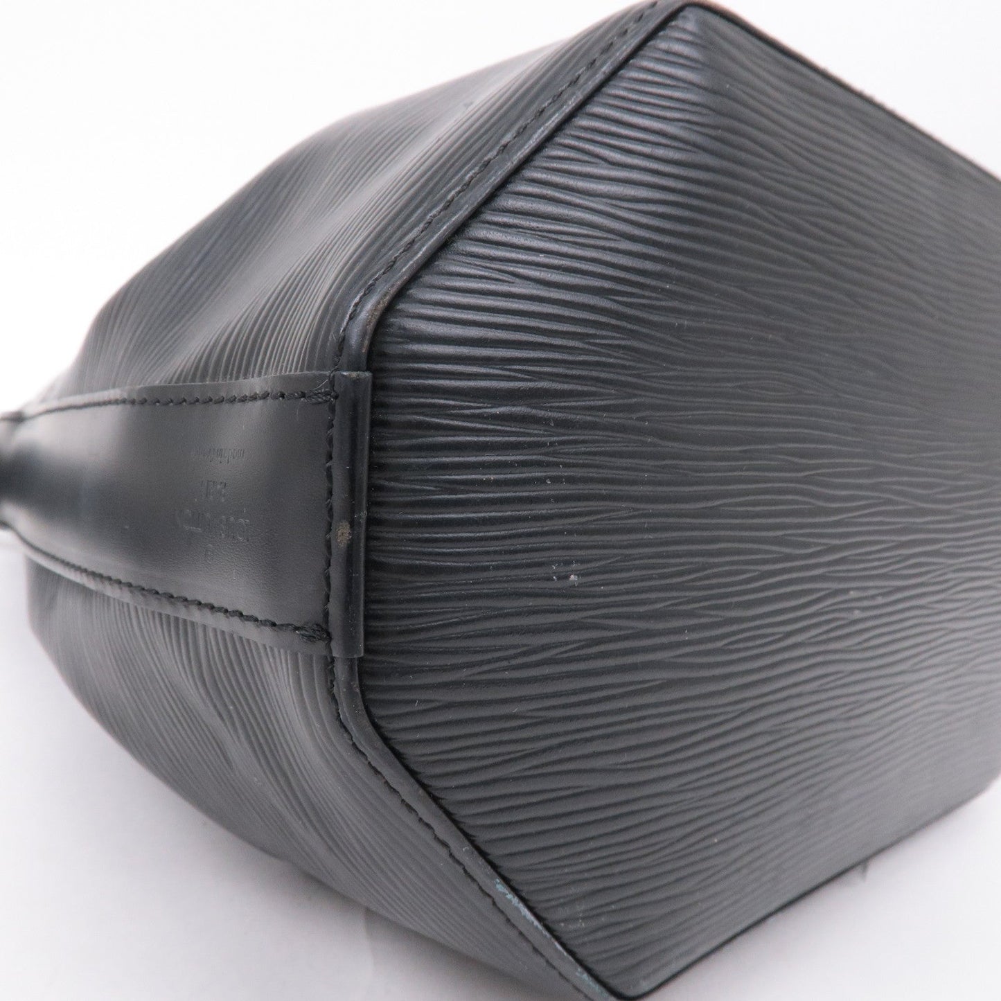Louis Vuitton Epi Sac D'epaule PM Bucket Bag Noir Black M80157