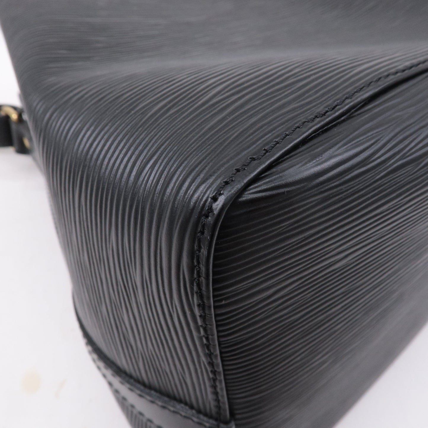 Louis Vuitton Epi Petit Noe Shoulder Bag Noir Black M44102