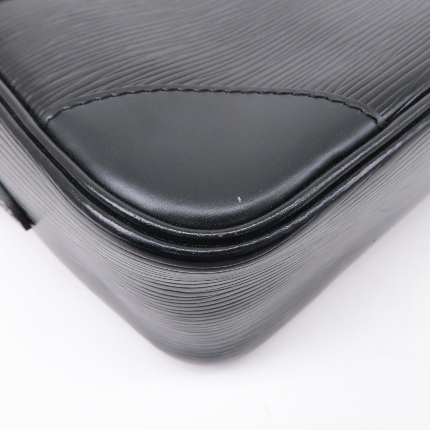Louis Vuitton Epi Trocadero 27 Shoulder Bag Noir Black M52302