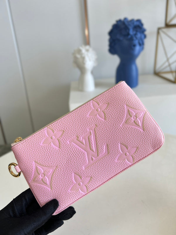 Alice Bags- Louis Vuittons  - 16394