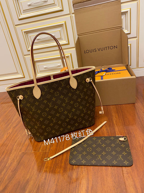 Alice Bags- Louis Vuittons  - 16076