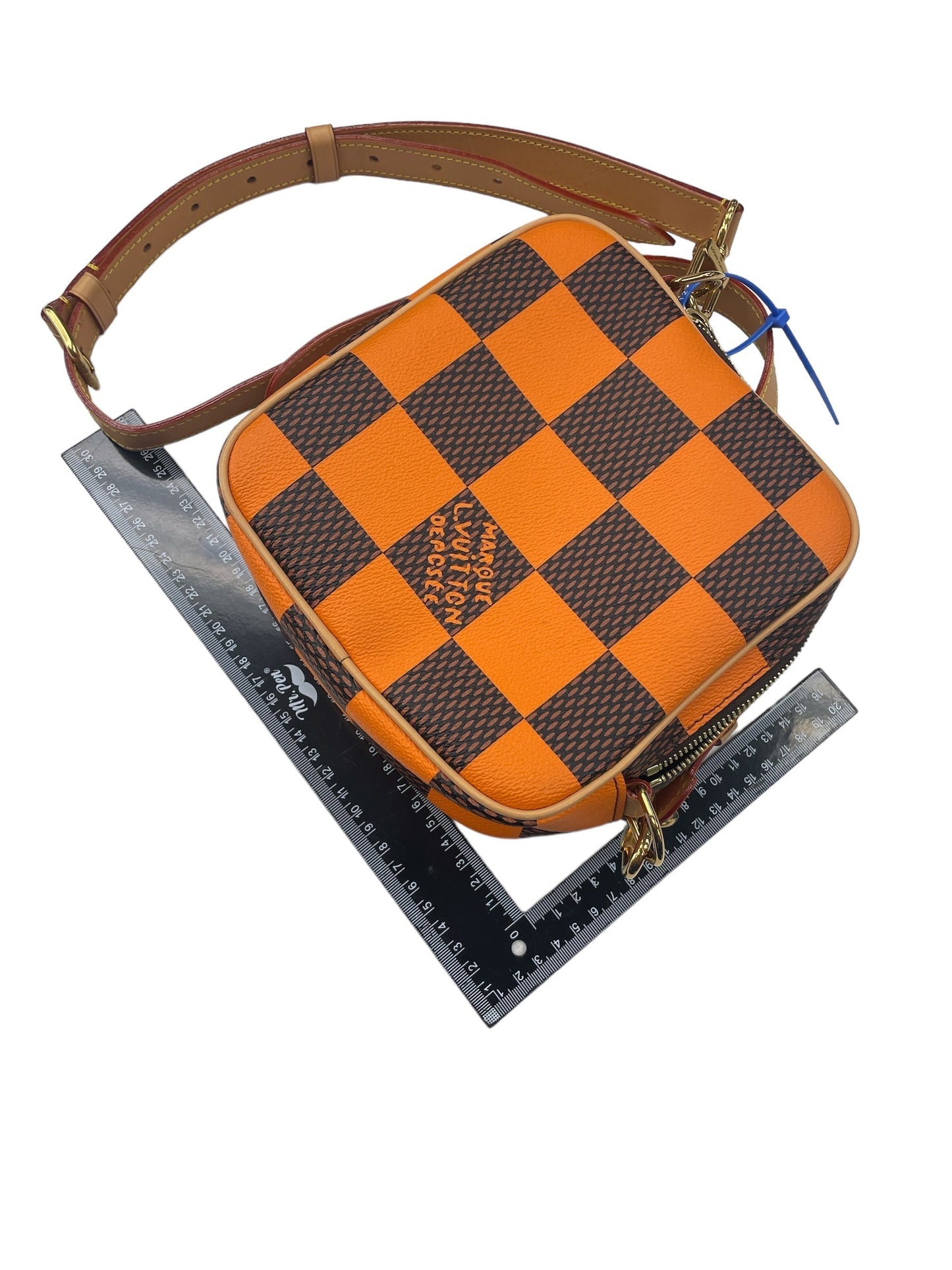 Crossbody Luxury Designer Louis Vuitton, Size Small