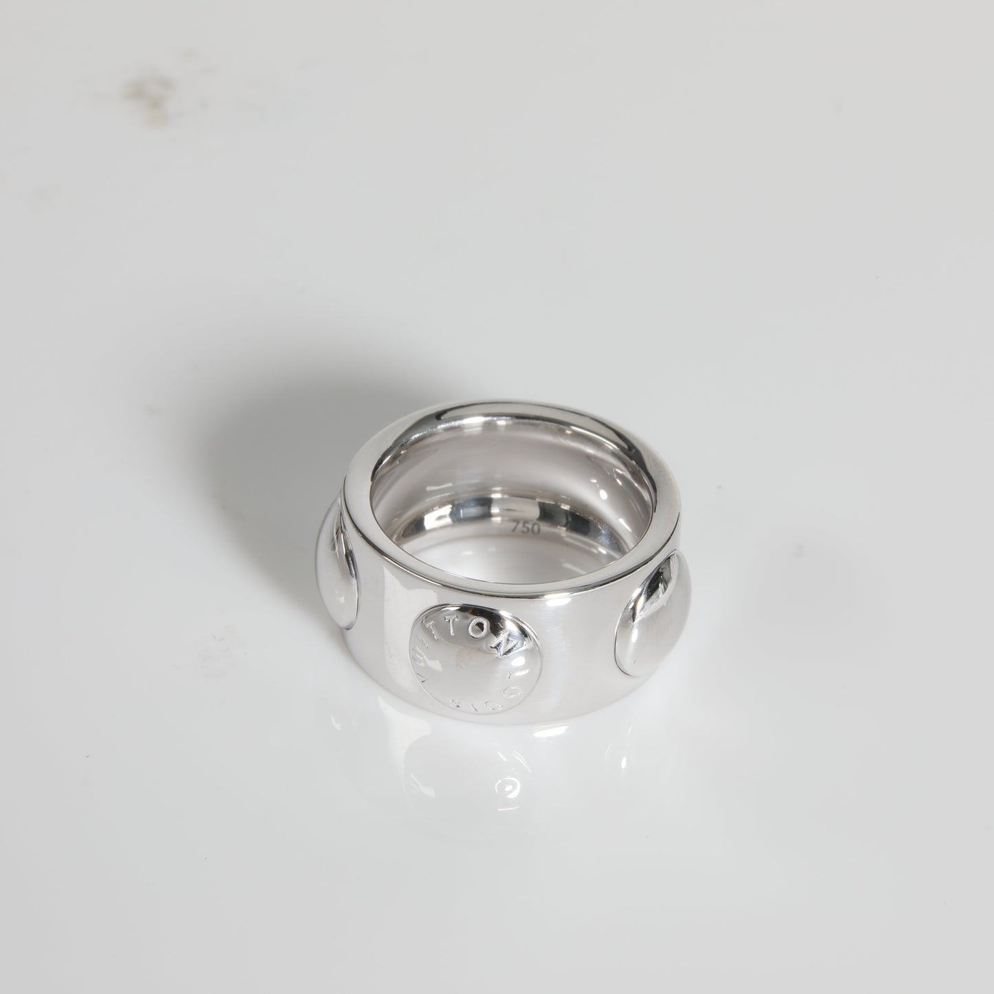 LOUIS VUITTON Empreinte 10 mm Band in 18K White Gold