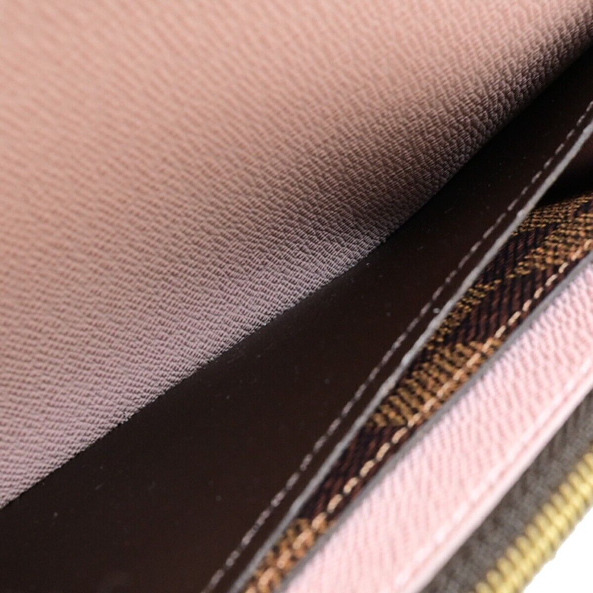 LOUIS VUITTON Emilie Wallet