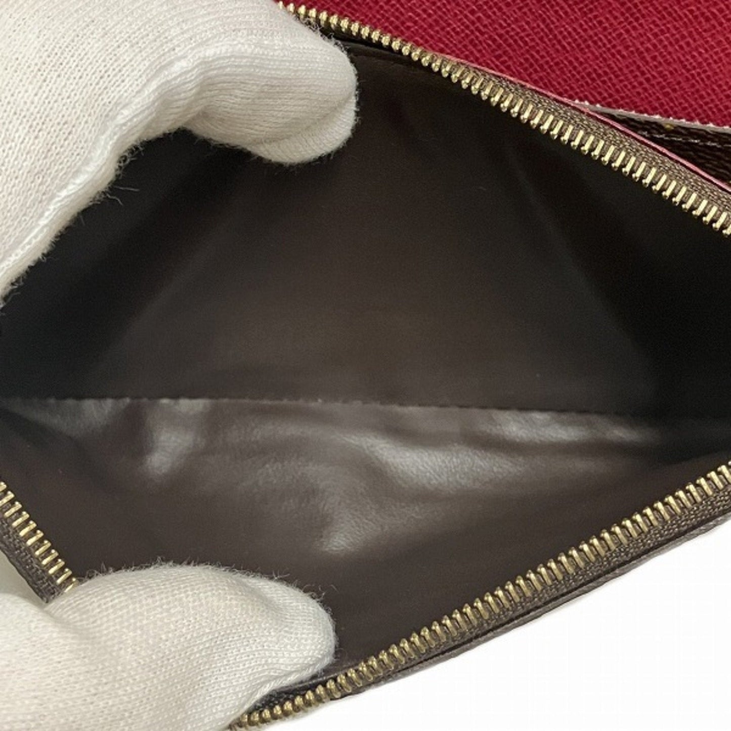 LOUIS VUITTON Emilie Wallet