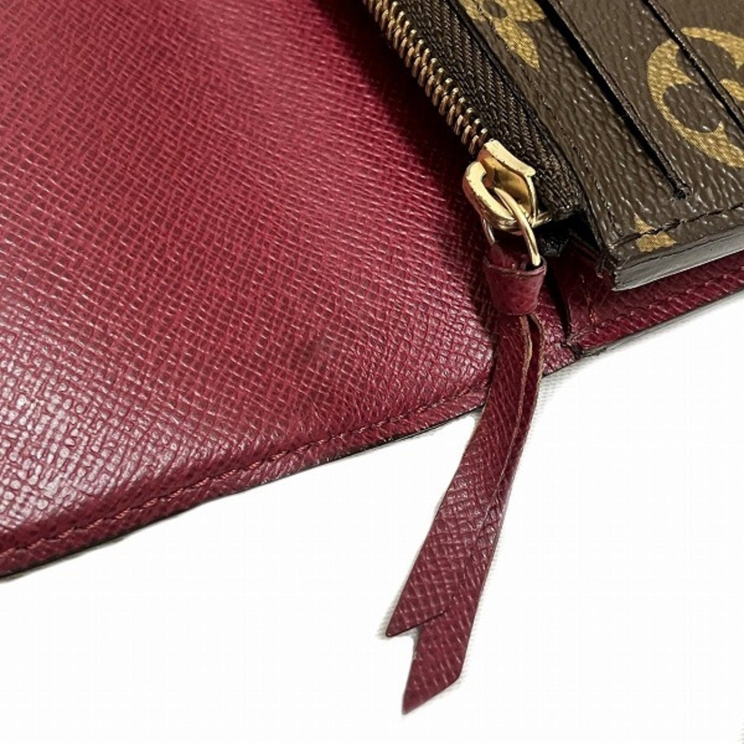LOUIS VUITTON Emilie Wallet