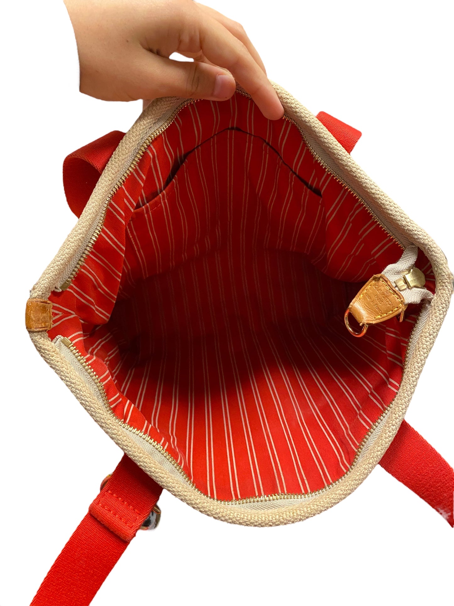 HandBag Luxury Designer By Louis Vuitton, Size: Medium