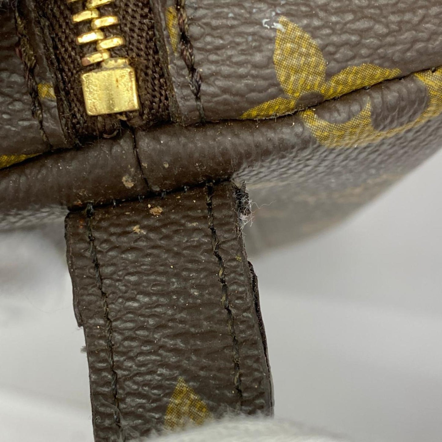 LOUIS VUITTON Demi ronde Clutch Bag